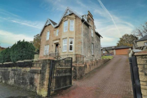 10 Bedrooms Pool Table Garden Piano Glasgow